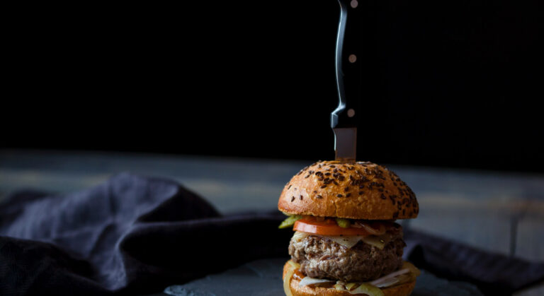 Automatyzacja barów to nie tylko drinki, ale też perfekcyjnie przygotowane burgery